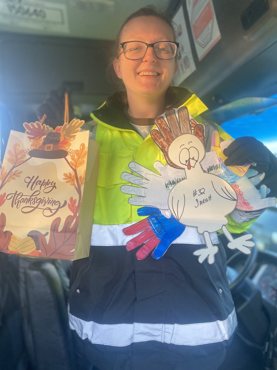 AllenMustangs's tweet photo. Today, AMS celebrated our bus drivers with Thanksgiving goodie bags and a personalized art piece! Thank you bus drivers for serving the Allen community and getting our students to amd from school safely! #busdriversrock #turkylurkydoandturkeylurkydee #mustangmojo https://t.co/rIfhgBQIh8
