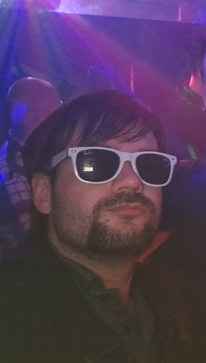 Tom Easto tweet media