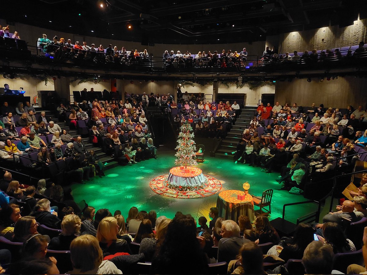 What a brilliant first performance of our festive show #TheNutcracker Well done to our wonderful company and thank you to all the smiling, happy audience members of all ages who travelled up the Christmas tree with us tonight! For everyone coming soon, we can't wait to see you!