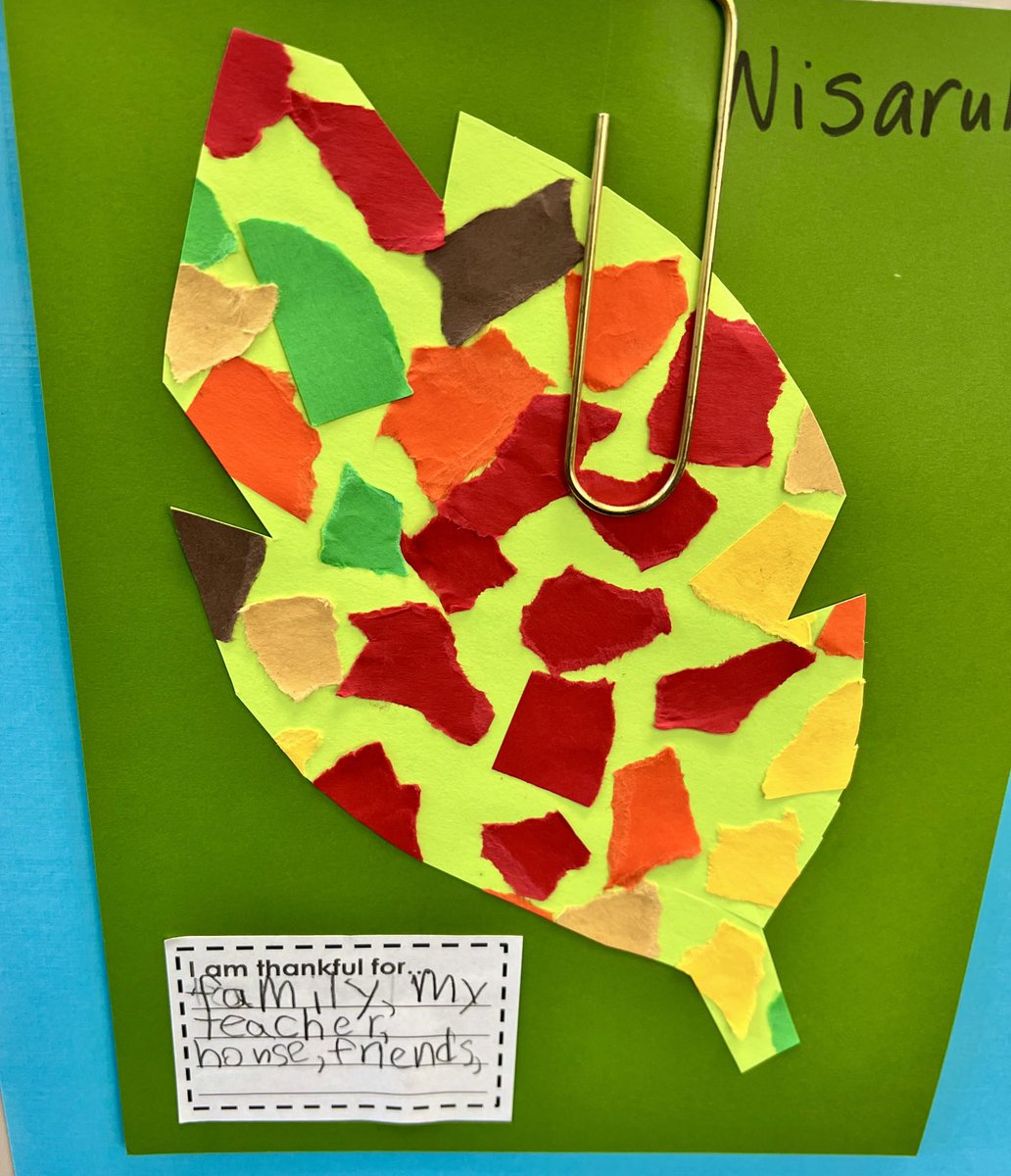 finch_janna's tweet image. Love their sweet notes about what they are thankful for and their beautiful torn paper leaf mosaics ! #art #mosaics #leaves #fall #gratitude #chaseinnovators ⁦@ChaseTigers⁩