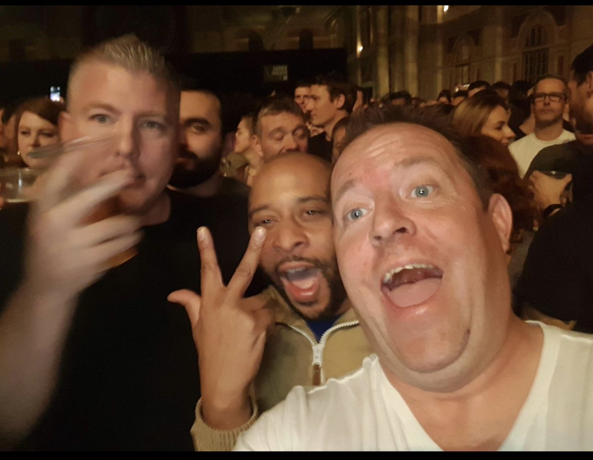 ChewyLewy0707's tweet photo. 5 Years ago to the day the t shirt you see before you was drawn by my 13 yr old daughter and I proceeded to wear it to The Prodigy at Ally Pally.
Next Saturday I will be attending Ally Pally once more this time with my 18yr old daughter
Full circle 😁
#TheProdigy
#lifestoshort https://t.co/M72VBT2aCF