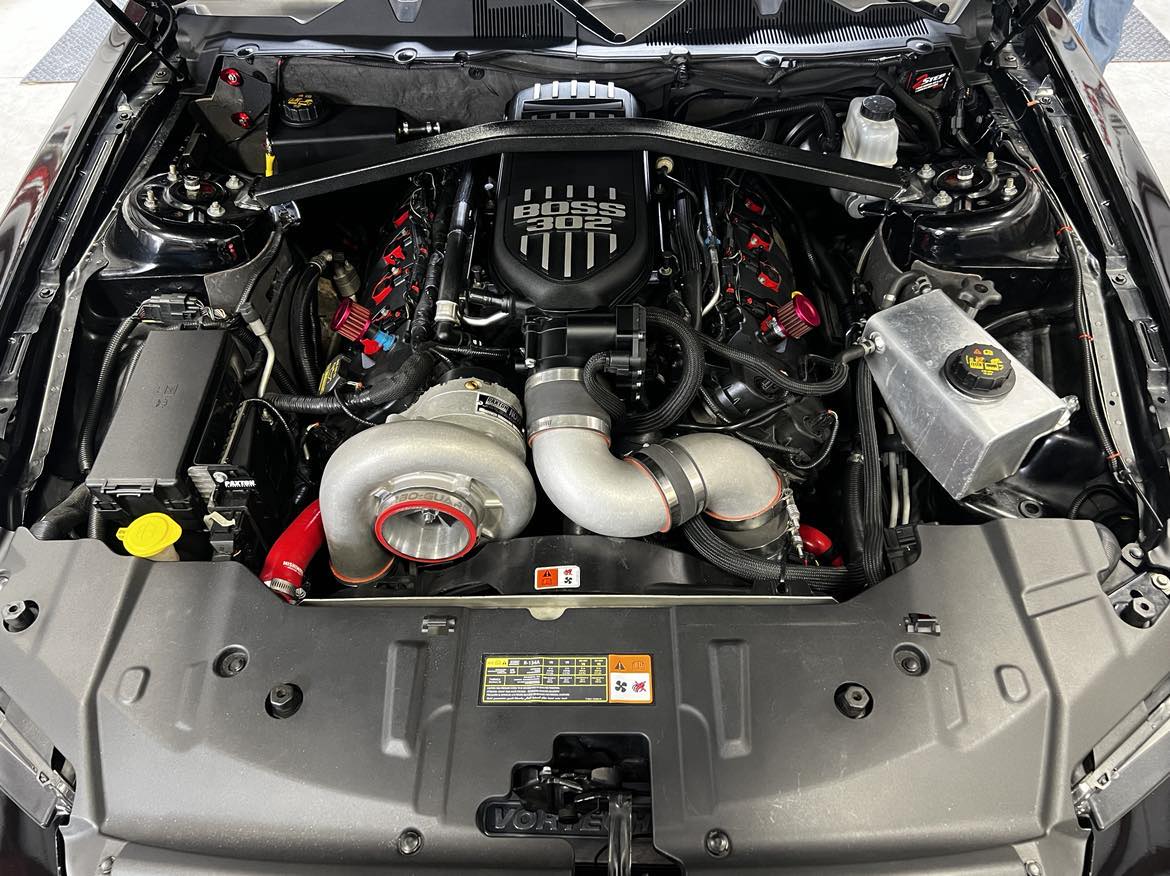 5startuning's tweet photo. 2013 Mustang with a Boss 302 and Paxton supercharger. Dyno tuned on fast Friday.

#2013Mustang #Boss302 #PaxtonSupercharger #DynoTuned #FastFriday #MuscleCar #AmericanMuscle #5startuning #PerformanceMods #SuperchargedStang #GripAndRip #RevItUp  #MustangNation #TunedToPerfection https://t.co/xbtGZbopMT