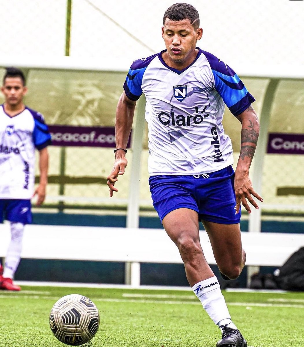 Nextaly Rodriguez, jugador de Sporting FC, anotó con Nicaragua ante Barbados (0-2), los nicaragüenses se clasificarán a Liga A de la Liga de Naciones de Concacaf. 🇳🇮