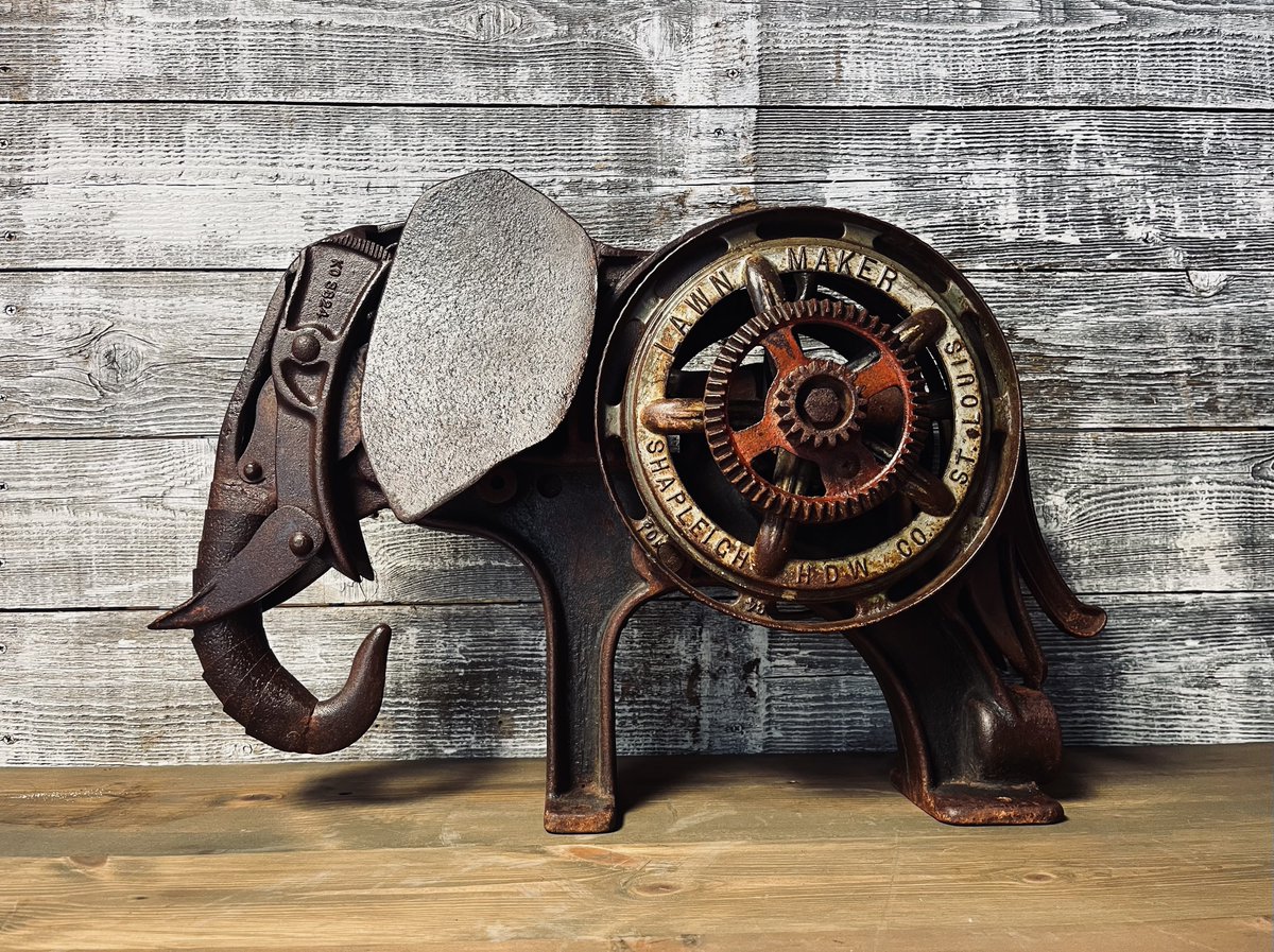 P45Graphic's tweet photo. Modoc
60 lbs
24" w x 16.5" h
Modoc can be displayed from either side. Opposing side in comments.
.
.
.
#HireAGraphicDesigner #MeetYourLogoMaker #p45graphic #p45MetalArt #metalsculpture #elephantsculpture #Modoc #OklahomaArtist @MDanker289 https://t.co/XtxtoT8XgQ