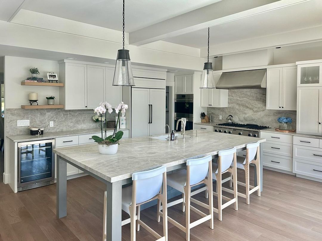 "Crafting excellence, one project at a time"- @vanbrigglefloors_

Where expertise meets artistry, a Bona Certified Craftsman will turn your hardwood flooring dreams into reality. Find a craftsman near you: bit.ly/3u8r5q6