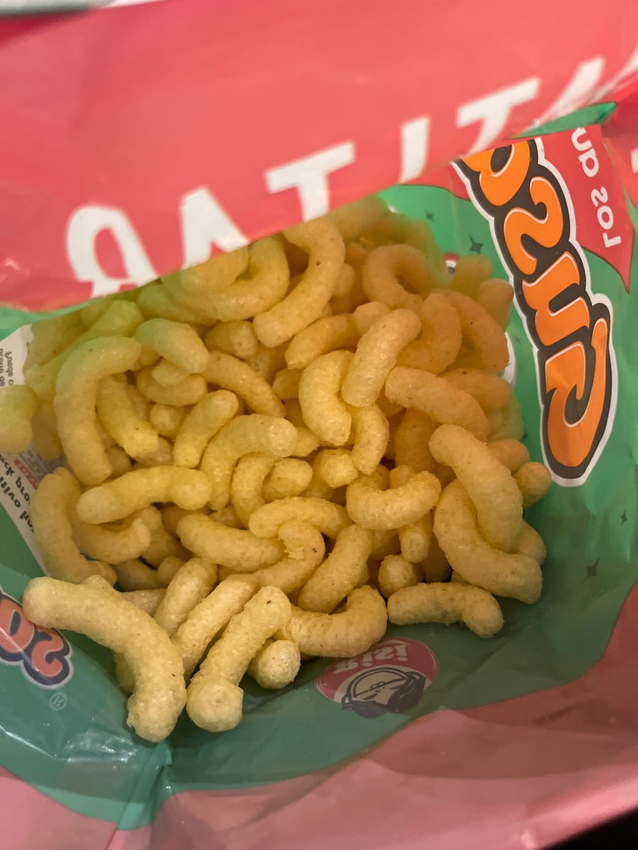 gunilbbl's tweet photo. 💌 12.56AM CET

Tried this in the waiting room earlier and it was so delicious, so I bought a bigger one

The taste is

Among Korean puffed snacks, there's a yellow one called "개나리콘” (ganaricon)

This is a much softer version of that ㅋㅋ

It’s so savory and slightly salty! https://t.co/qnHqr3BN3r