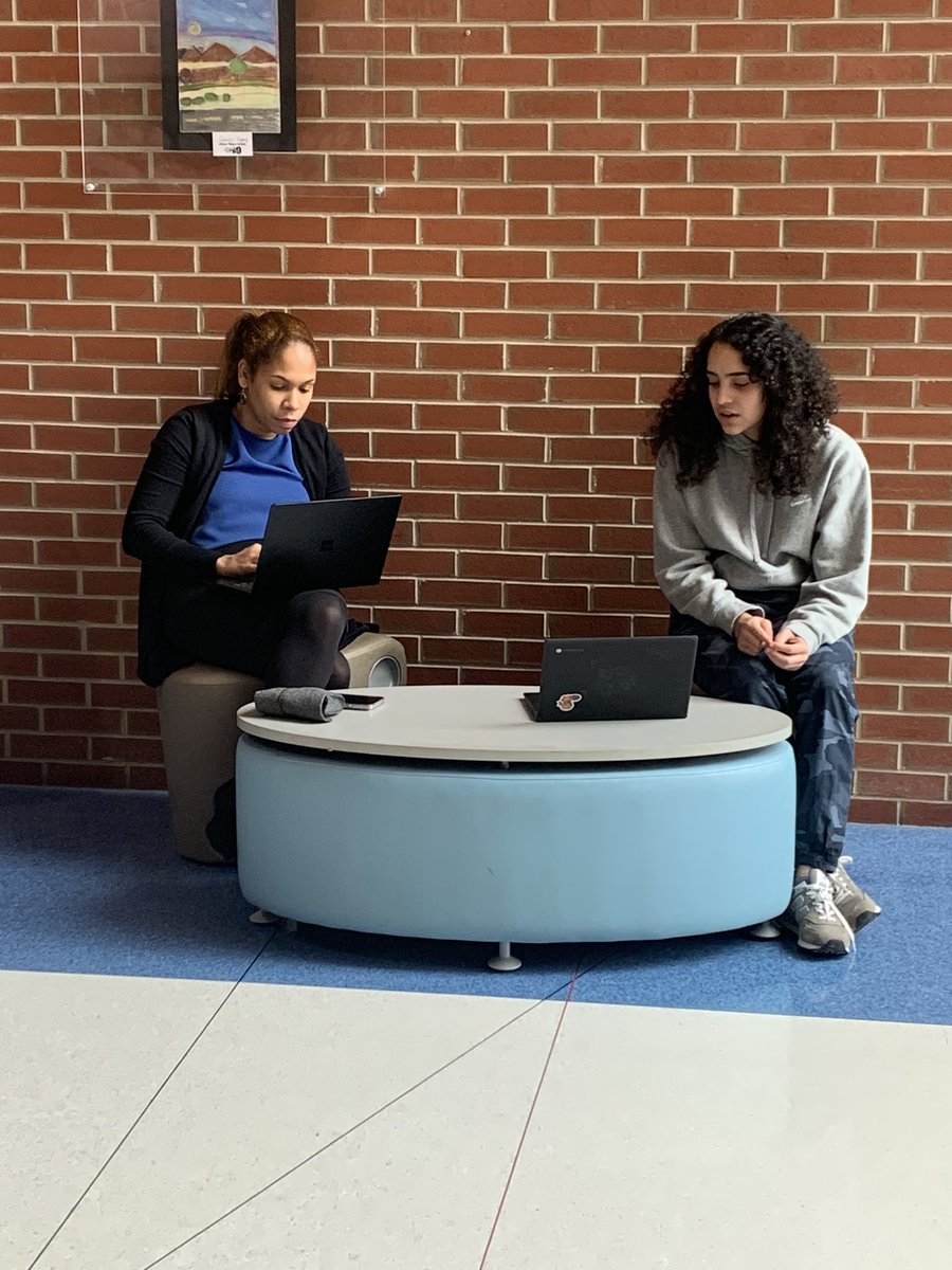 DylanGrayLMS's tweet image. First round of On Track Conferences complete! Some of our staff and Samantha Lucky from @ctrisenetwork conferenced with our 8th graders to make sure everyone is staying on track! We always get great feedback from students and the staff after conferences! @MeridenK12 @pvcivitello