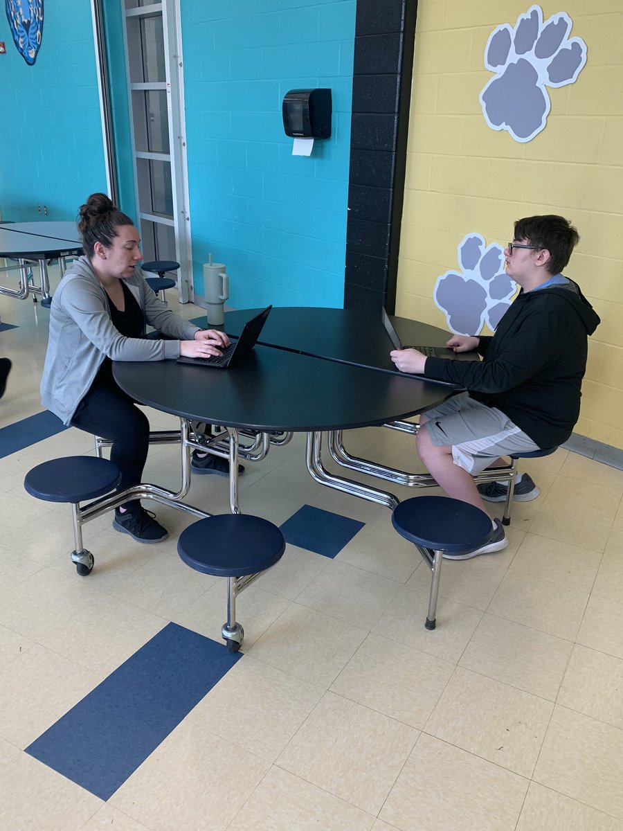 DylanGrayLMS's tweet image. First round of On Track Conferences complete! Some of our staff and Samantha Lucky from @ctrisenetwork conferenced with our 8th graders to make sure everyone is staying on track! We always get great feedback from students and the staff after conferences! @MeridenK12 @pvcivitello