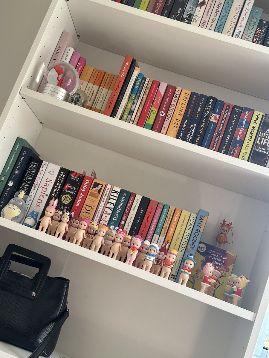 tyfrongk's tweet photo. Just finished blowing her back out and saw this 😶 https://t.co/CLls6MIr6j