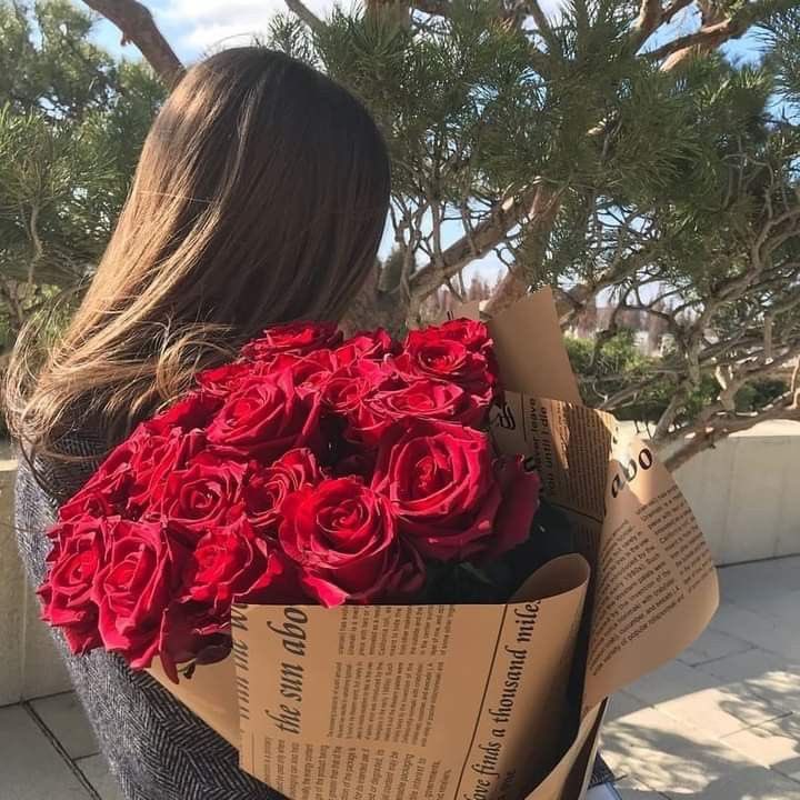 KaviRasull's tweet photo. کاتێک کە قەرەبوی خودا هات ...
دڵ بیری دەچێت کە چی چێشت ...🥰 https://t.co/9mEIuywEqz