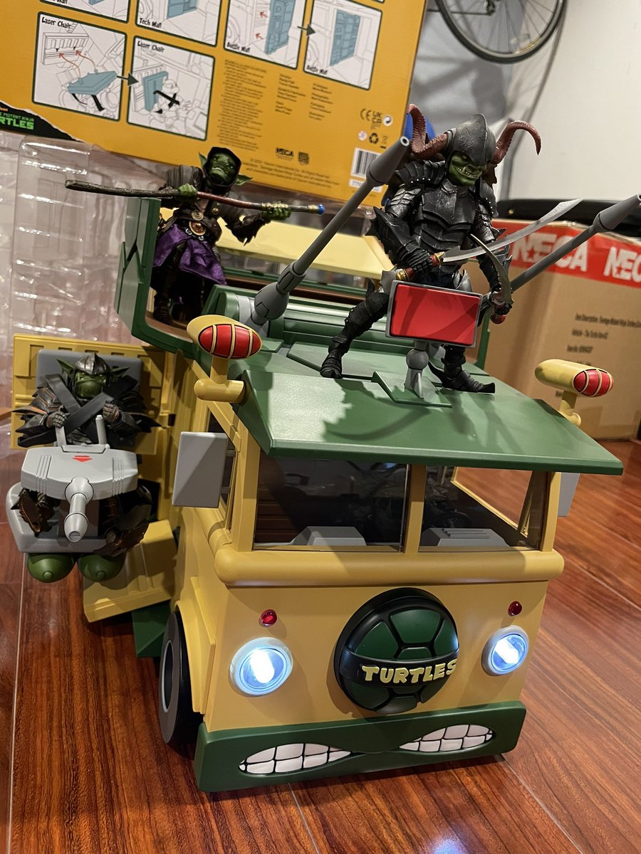 Toying_R_Us's tweet photo. And so begins the Mario cart race!! #TMNT #neca #partywagon #turtlevan #teenagemutantNinjaturtles #mariocart #actionfigures #MarvelLegends #mythiclegions #SpiderMan #mcfarlane #Batman #89batman https://t.co/c5KFJbrBad