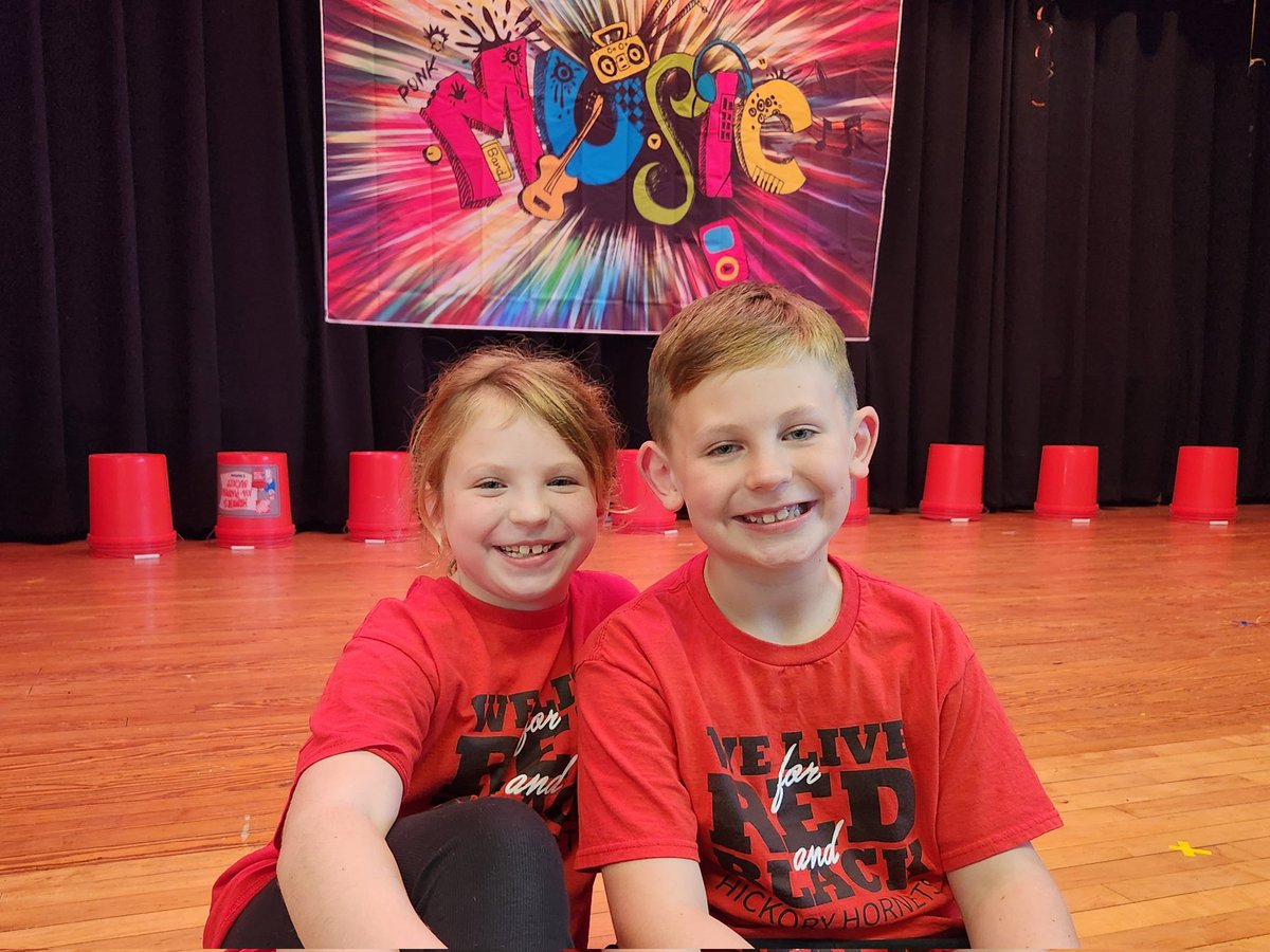 teamfoster_4's tweet photo. Charlize and Colton at their 2nd Grade concert. https://t.co/LRBQK4Bkpq