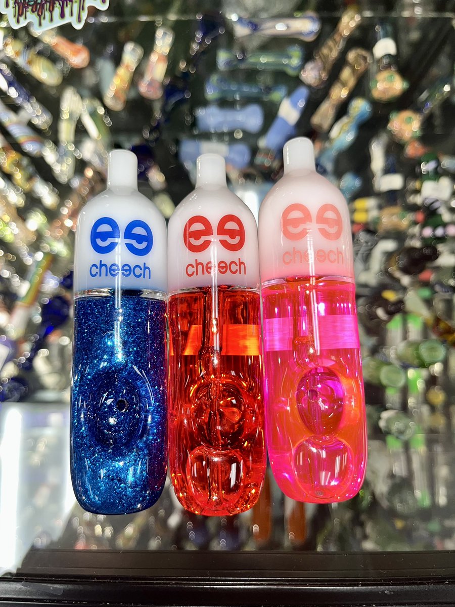 WildLeafTobacco's tweet photo. Elevate your smoking experience with our brand new arrivals- Cheech Glass Hand Pipes! Crafted for the connoisseur, these pipes offer the perfect blend of style and functionality. Choose your herb, light up, and enjoy the moment. #cheech #handpipes #glasspipes #smokeshop #wildleaf https://t.co/K4Cn12ALJ6