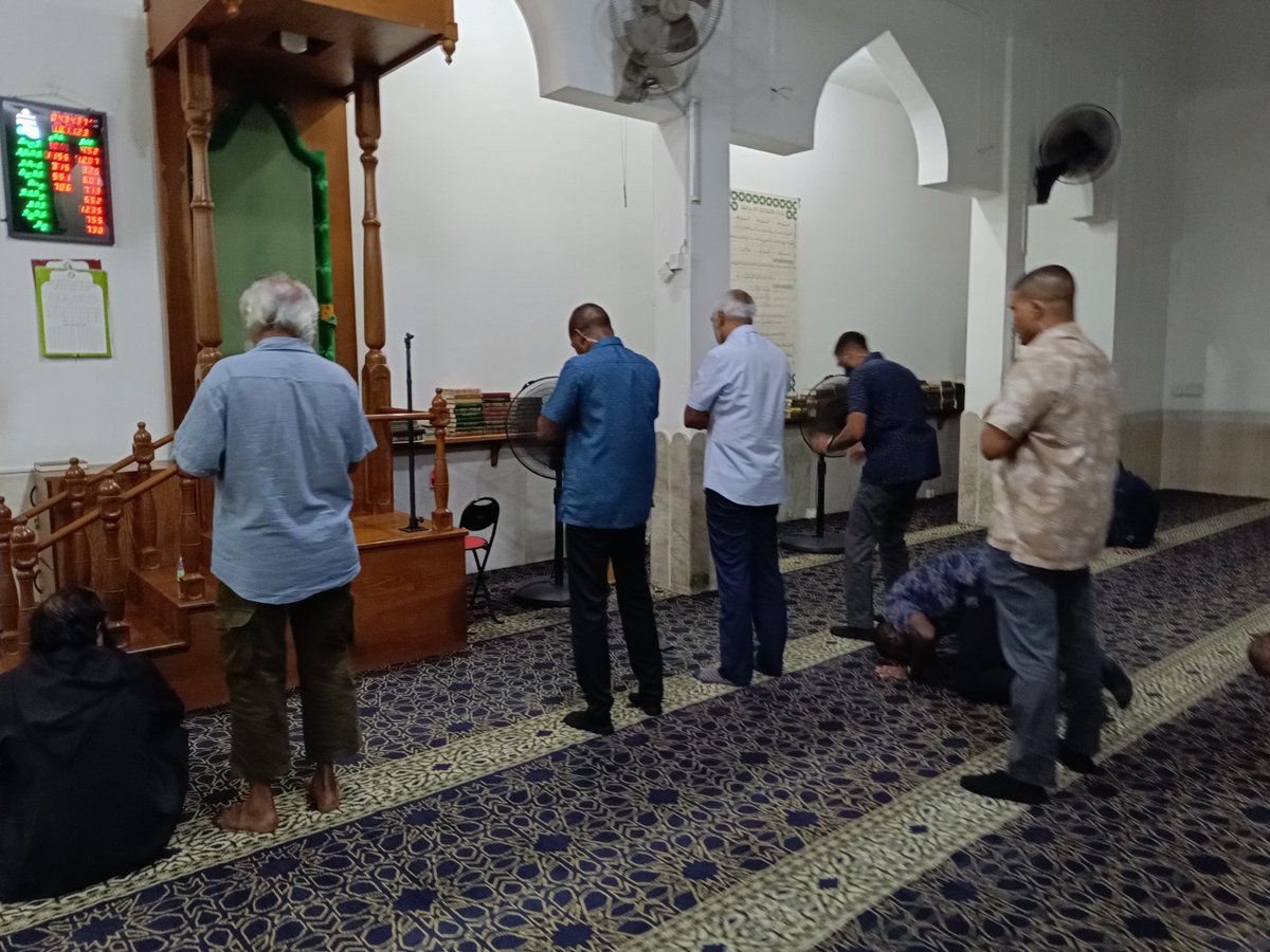imaam_afzal's tweet photo. Alhugandu miskithah ai iru iyye huvaakurevvi dhivehiraajjeyge raeesul jumhooriyyaa @MMuizzu hunnevee fathisnamaadhu bangeege inthizaarugai. الله أكبر

Emme mathiveri maqaamakee Allahge alhakah vumuge maqaam. https://t.co/7WqqMDK4Sc