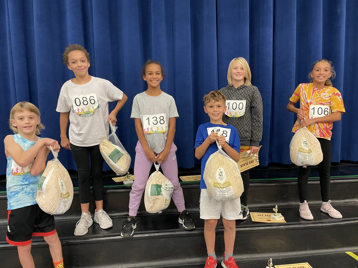 Amazing #TurkeyTrot2023 day 🦃! 
-167 Runners 3rd-5th and few 2nd. 
-1.3 mile race
-Many hours of prep work 😉 with <a href="/m_peyton/">Coach Milne</a> 
All <a href="/FH_NKCSD/">Fox Hill Elementary</a> students were out cheering on all the runners! A whole school event ♥️.#run
<a href="/NKC_ElemPE/">NKC Elementary PhysEd</a> <a href="/NKCSchools/">NKC Schools</a>  #PhysEd #Sams