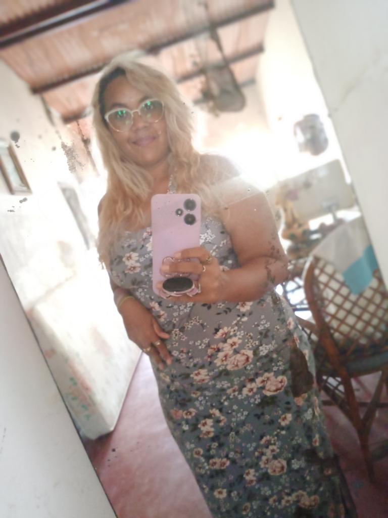 Rayuela_Cap36's tweet photo. Una de cuerpo completo, ¡para que no digan! 
Y si acá nos gusta el pan y las tortas no somos fitness 🐷🐷 
#RayuelaCap36 🤩🤩
P.D: A veces tengo momentos de inseguridades como todas, pero trato de darme más ánimos y decirme a mi que soy bella así como soy ❤️💖🐷 https://t.co/JRVejoDBbY