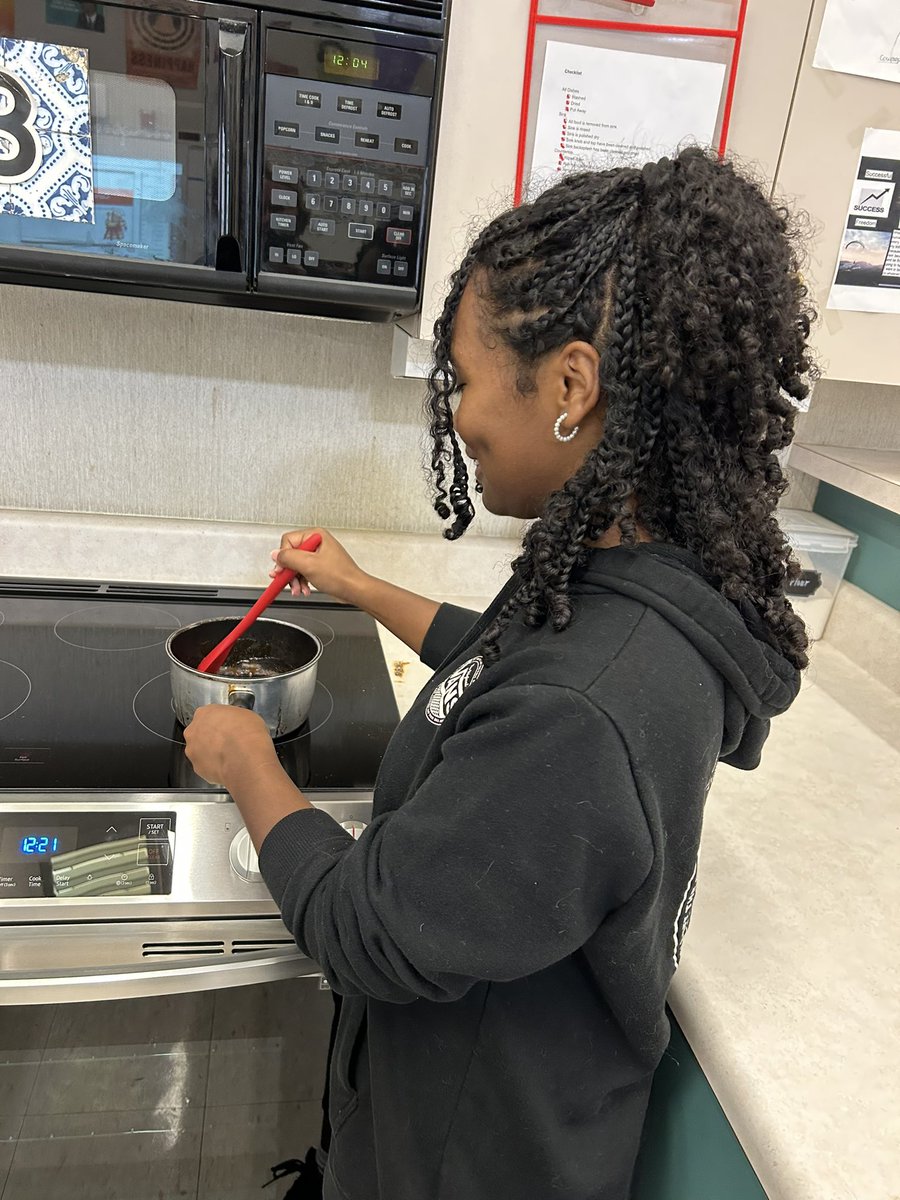 Ms. Hagan tweet media