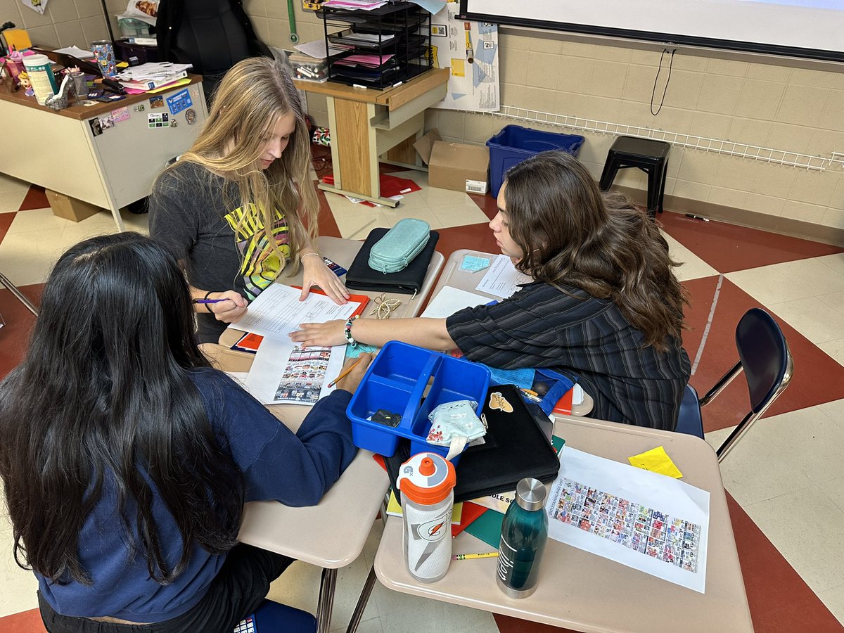 MsD_HHSmath's tweet photo. ACE students worked in groups to create a dinner for 10 people today! Some made Thanksgiving dinners while others chose something more casual. Ss then chose which coupon would help them get a better discount for their groceries for the meal. #bms6 https://t.co/swHREiJHA1