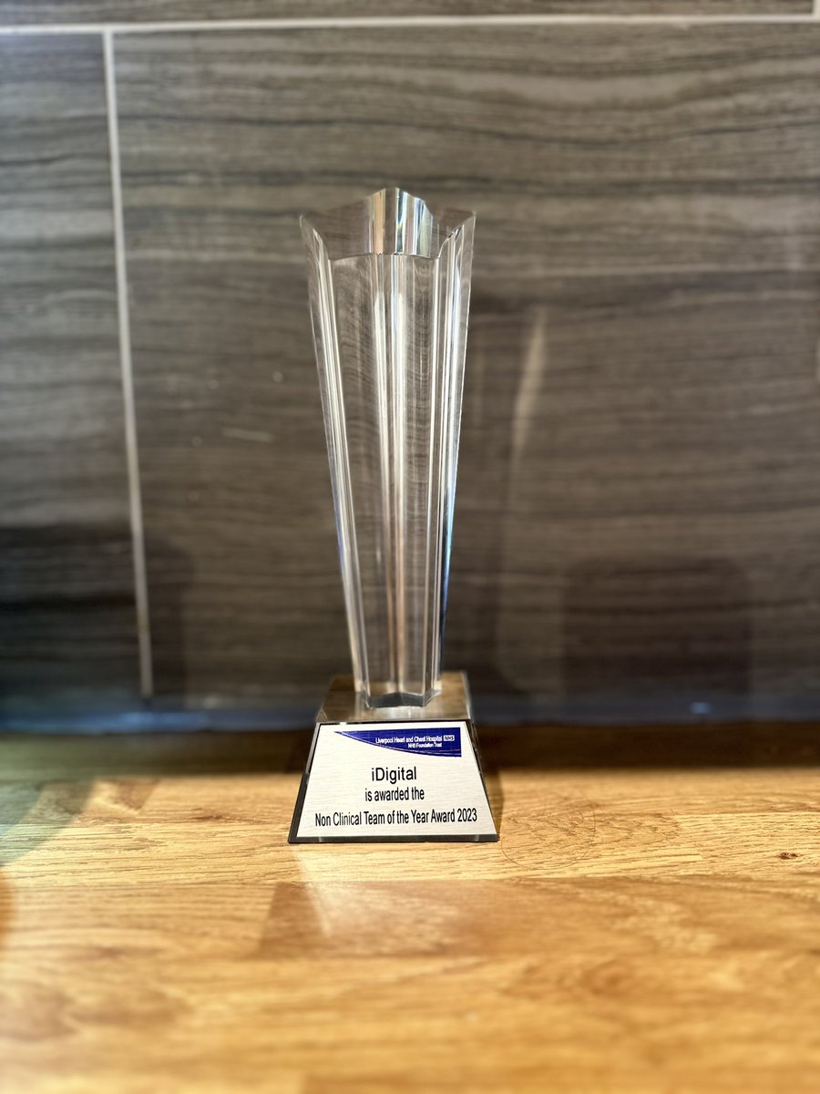 katewarriner's tweet image. Massive congratulations to @idigitalnhs at @LHCHFT staff awards tonight. Non clinical team of the year. Picture including our amazing teams and some of our brilliant clinical leads too. So proud of u all and so richly deserved 💕🥰