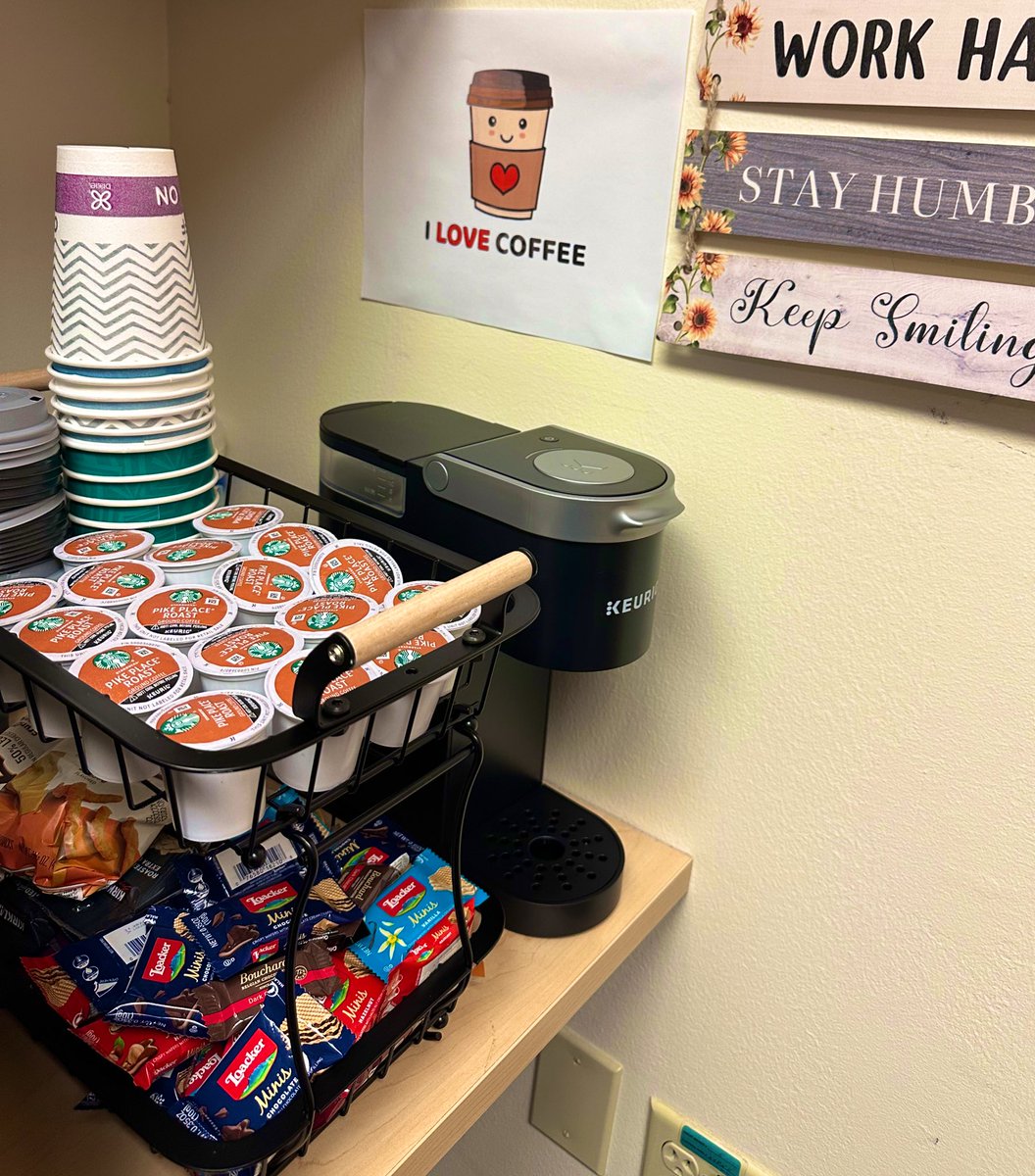 Shikha_Cardio's tweet photo. Life becomes a little more jolly today as I stocked up my snacks, and Keurig coffee maker next to my office desk. Customized section😎. Wohooo ❤️😃#LittleJoyMatters #LifeOfAFellow #LoveForHeart 🫶🫀 @uw_cvm 😍 https://t.co/OfBHwuWKtW