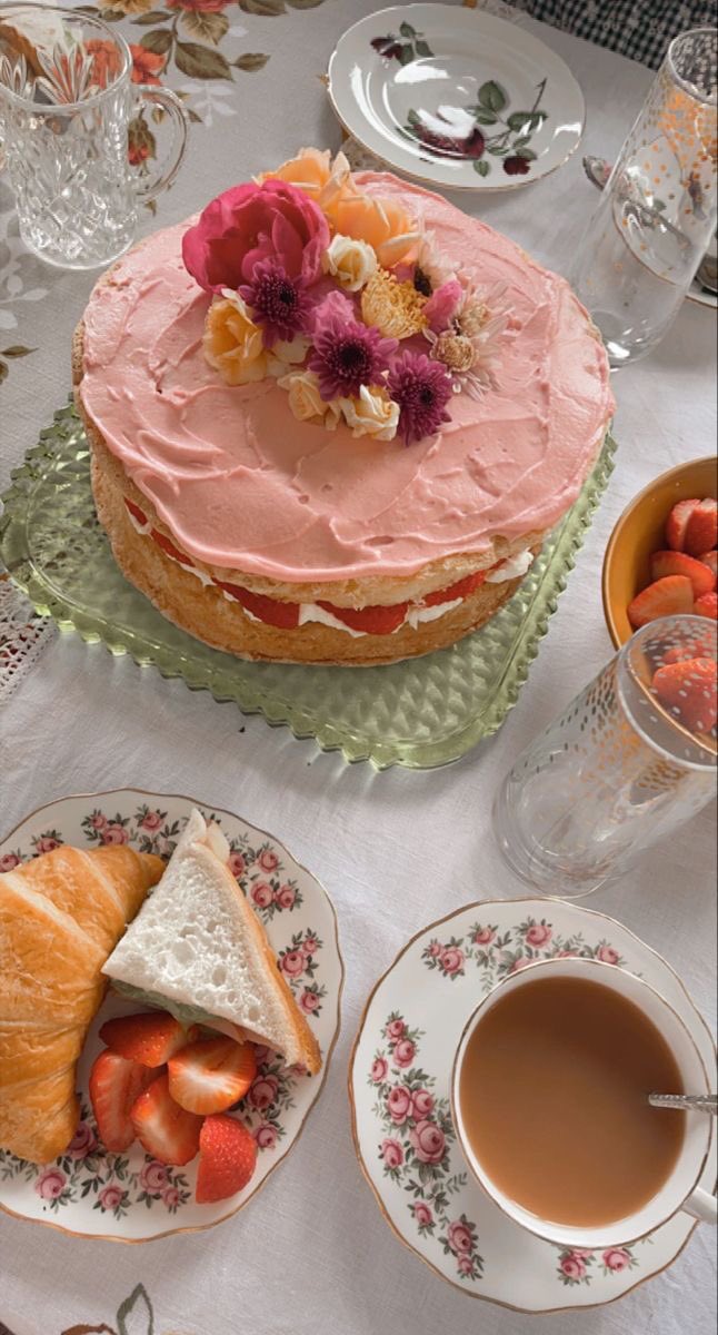 DrIng's tweet photo. go to pinterest and search:  
your name + bouquet core 
 your name + cake core  
your name + outfit core  
your name + landscape core https://t.co/bXsH7neV0F