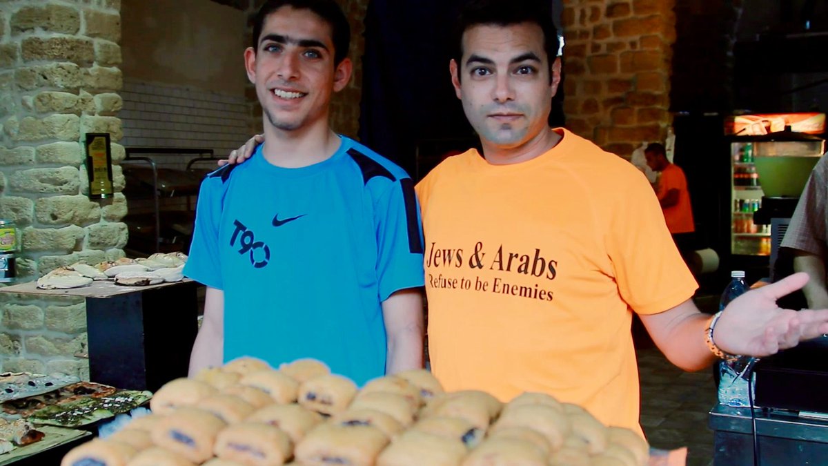 YidLifeCrisis's tweet photo. #ReleaseTheHostagesNow
#CheesebagelsForPeace 
#Salaam #Shalom
#goodshabbos #shabbatshalom #jewsandarabsrefusetobeenemies https://t.co/NPM03P1Pdp