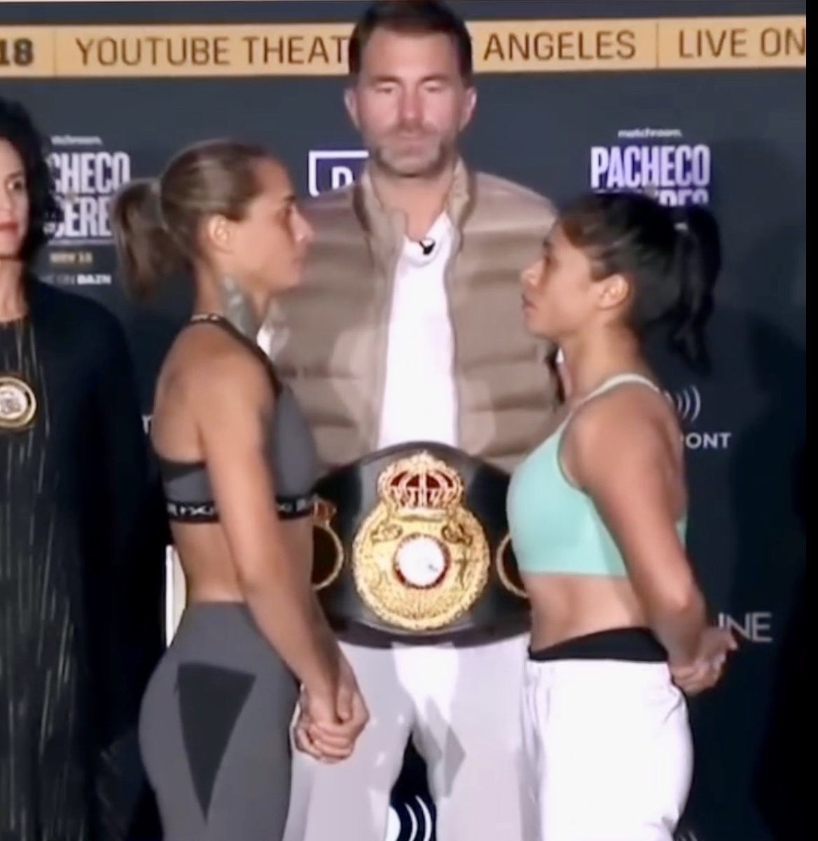 BoxingMBeauty's tweet photo. @Mayerlinbox 121.8 ready to defend her WBA Super Bantam strap against @ErikaCruzHerna5 122 tomorrow DAZN 🇻🇪vs🇲🇽 https://t.co/Q4JpY5i9Ez