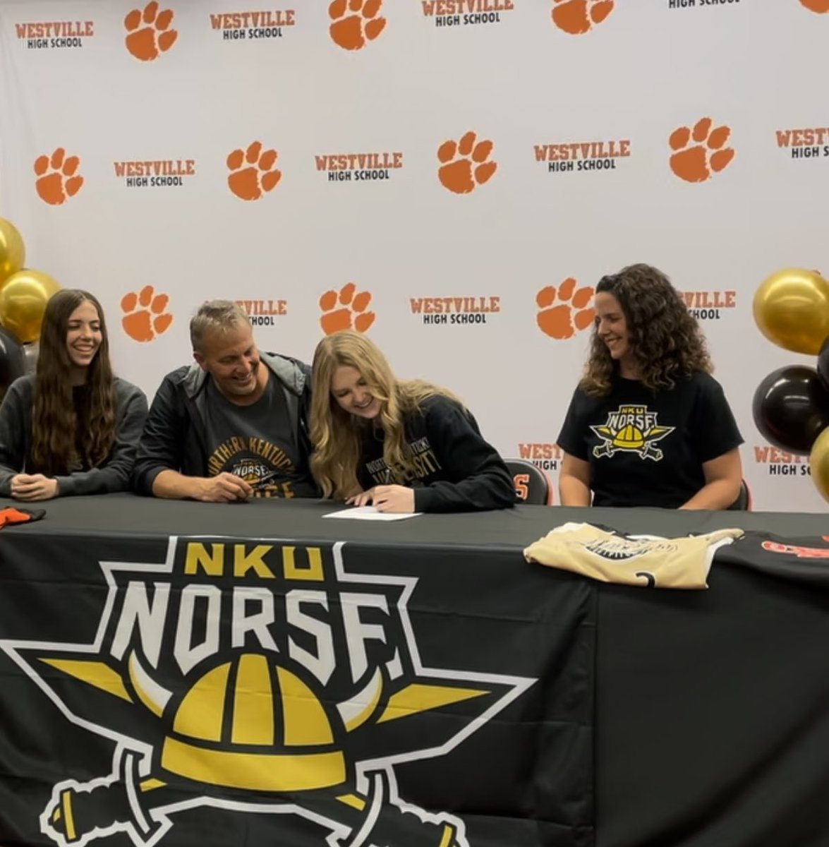 πΈπππͺ πππππππ€πππͺ (@abbysabalaskey) on Twitter photo Celebrated my recent signing to <a href="/NKUNorseSB/">NKU Softball π₯</a> with family, friends and coaches today! Thank you to everyone who helped make this day so memorable!π
@NKUSBCoachG <a href="/MorganNewport18/">Morgan Gerak</a> <a href="/chaddare/">Chad Dare</a> <a href="/zachpiatt13/">Zach Piatt</a> <a href="/ngpreps/">News-Gazette Preps</a> Celebrated my recent signing to <a href="/NKUNorseSB/">NKU Softball π₯</a> with family, friends and coaches today! Thank you to everyone who helped make this day so memorable!π
@NKUSBCoachG <a href="/MorganNewport18/">Morgan Gerak</a> <a href="/chaddare/">Chad Dare</a> <a href="/zachpiatt13/">Zach Piatt</a> <a href="/ngpreps/">News-Gazette Preps</a>
