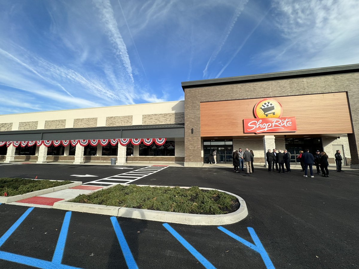 LSGoodfriend's tweet photo. LSG&amp;A would like to congratulate Inserra Supermarkets on the ribbon cutting of their newest @ShopRiteStores in Elmwood Park, NJ. LSG&amp;A was proud to provide the property line acoustical evaluation and land use board testimony for this successful project. https://t.co/J9WHocChjp