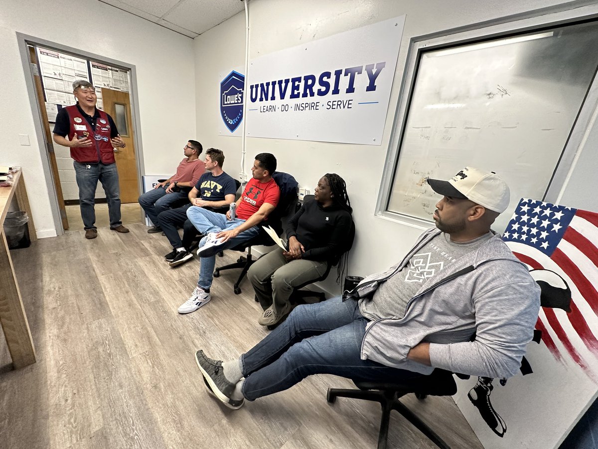 5 New Associates’s + 2 Store Managers + 1 SSA = Successful Orientation Day! I’m tired but it’s all worth it! #LowesTheBattlefield <a href="/eric_marler/">Eric Marler</a> <a href="/brad_lewis53/">Brad Lewis</a> <a href="/Stephan09666440/">Stephanie Fuller</a> <a href="/DaveJusino/">Dave Jusino</a> <a href="/TimAlli54261798/">Tim Allison</a> <a href="/ucntf807/">Chuck Farr</a> <a href="/Nicole_P_439/">Nick P.</a> <a href="/rayadee5/">Ray Adee</a> <a href="/KinneDiane/">Diane Kinne</a> <a href="/casweitzer/">cortney sweitzer</a>