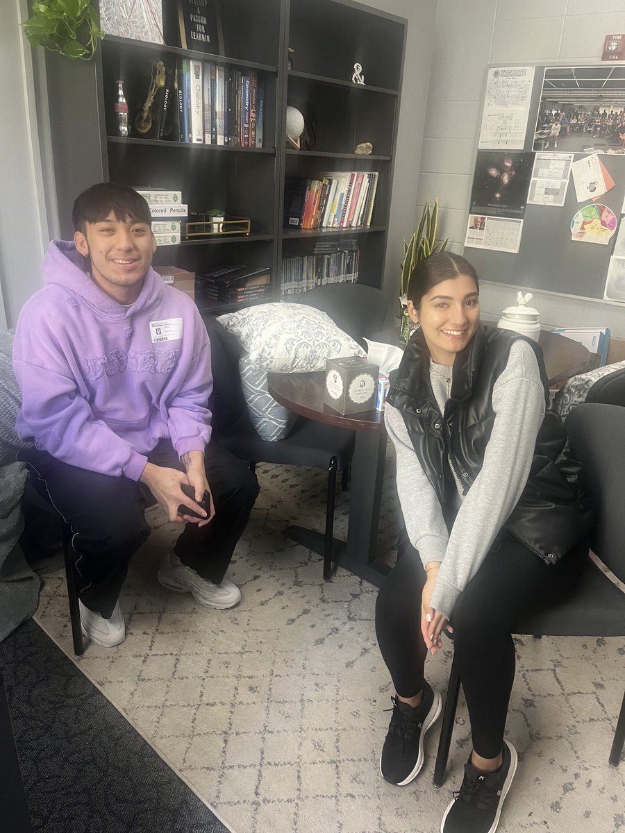 Angela Mell tweet media