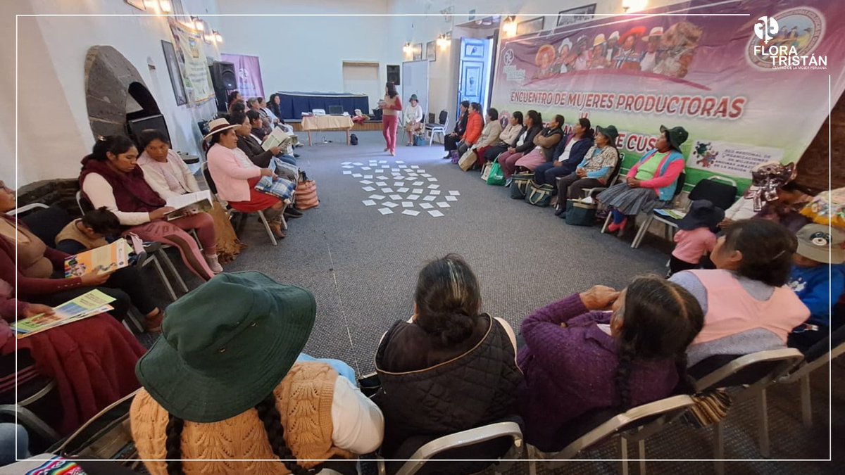 CMPFloraTristan's tweet photo. Hoy participamos del Encuentro de Lideresas de Cusco, impulsado por la #APPEQ, con la participación de la Coordinadora Regional de Mujeres de Cusco y la Asociación Provincial de Mujeres de Quispicanchi, donde presentaron sus agendas para fortalecer la lucha por sus derechos. 🌿💪 https://t.co/0LsaciU7lA