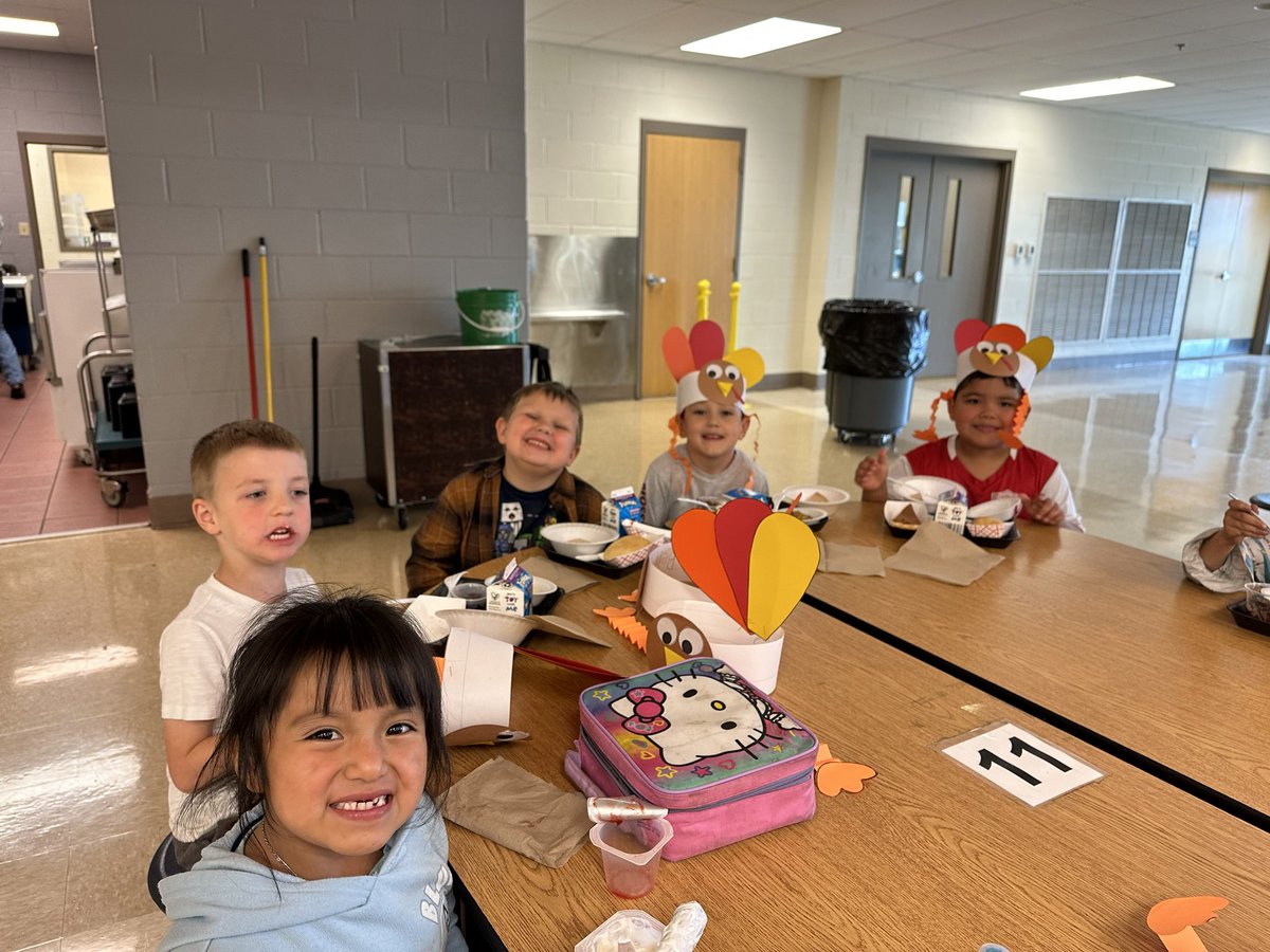 Mrs. Mathews' Class tweet media