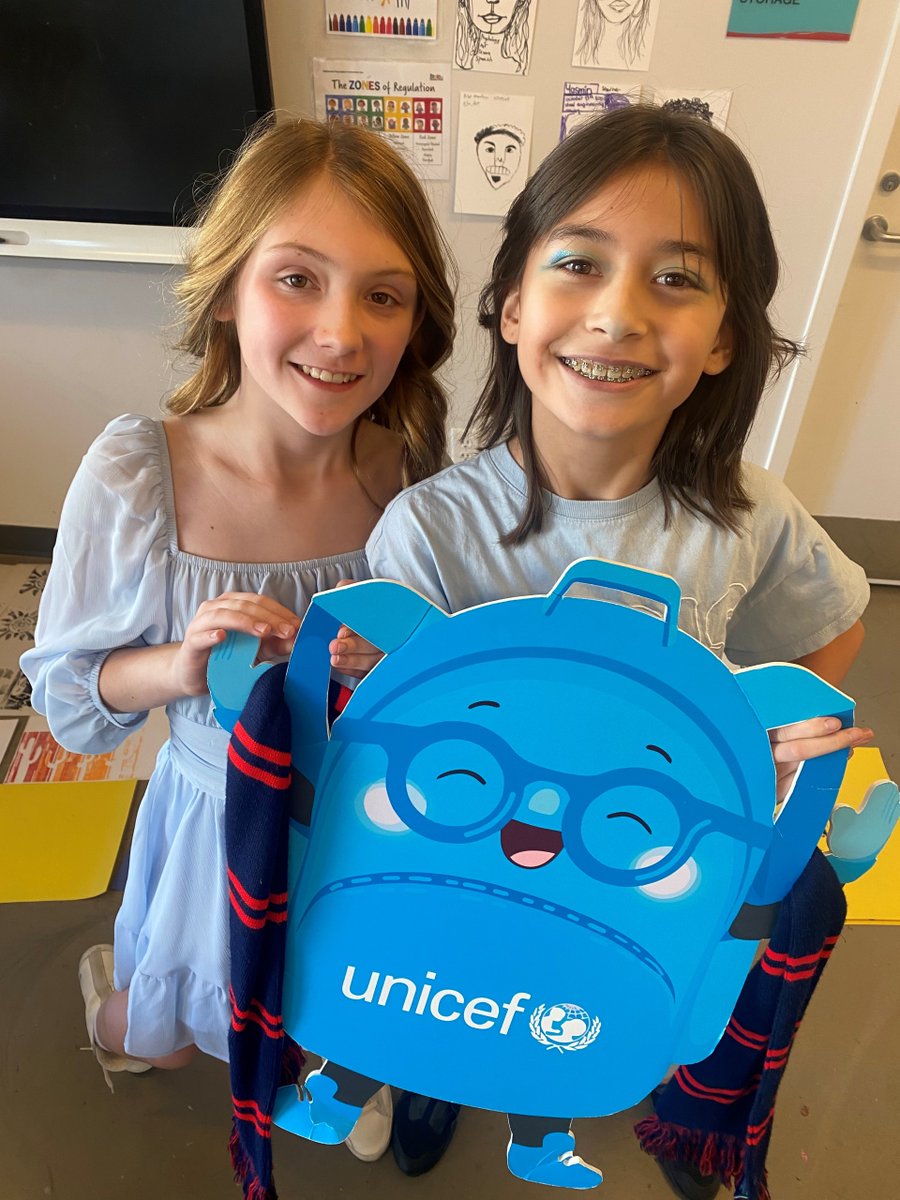 BISCSouthLoop's tweet image. We painted the school blue for World Children’s Day.
#NAEUnicef #NAEWorldChildrensDay #NAETheAmericas #WeAreBulldogs #CreateYourFuture #GoFurther #Changemakers #Limitless #AlwaysLearning #DrawnHere #NordAngliaEducation