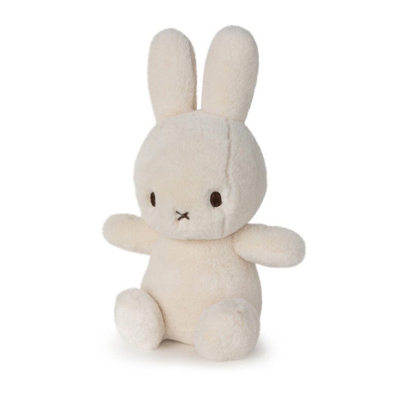 RooandB's tweet photo. We have a large range of Miffy’s which make great Christmas presents and baby gifts #newbaby #babygift #miffy #babysfirstchristmas https://t.co/A24s0nfg2k