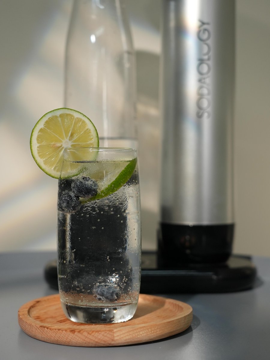 Glacierfresh_'s tweet image. With just one tap, the perfect combination of fresh fruit and bubbles is created instantly, just like magic!🍊🍓
✨shorturl.at/lsOQR
#linkinbio
#glacierfresh #sparkin #coldsodamaker #sodamachine #customrecipes #sodarecipes #sodacreations #sparklingwater #refreshment