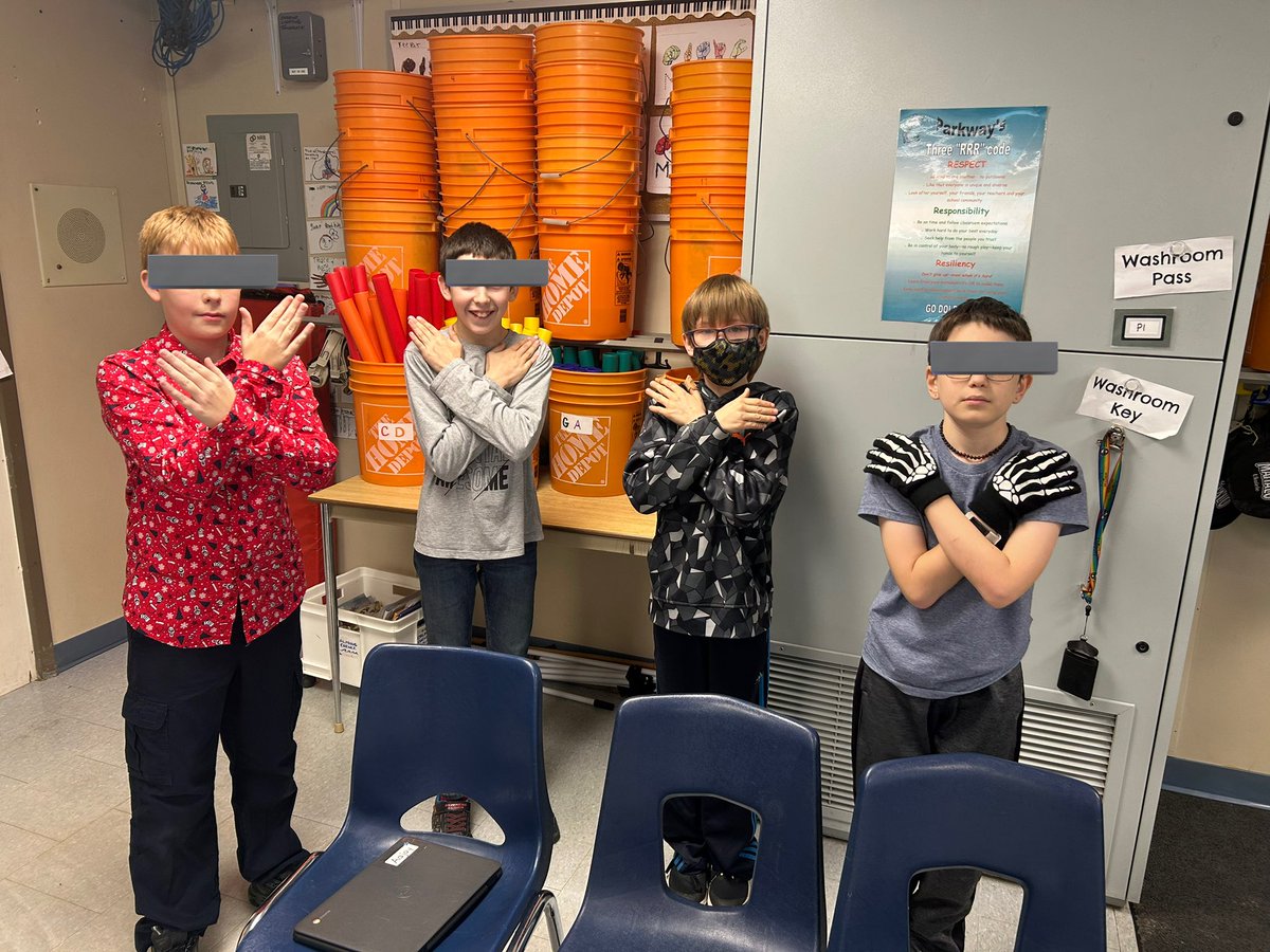 atchison_renee's tweet photo. The 10 min. Body Percussion Challenge! Lot’s of laughs and creativity!!!! @pkwwrdsb @_MsManku https://t.co/urh3Cd69aY
