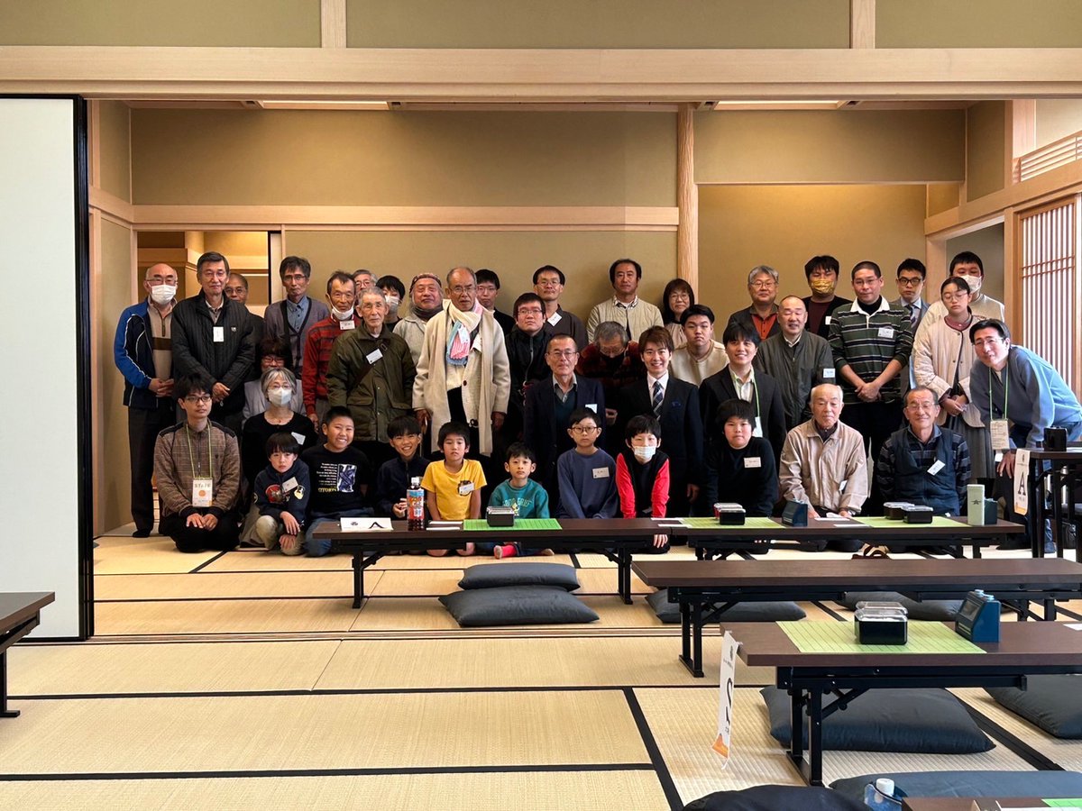 CubedNineteen's tweet photo. 御城碁わかやま大会、本日開催しています！
県外からも多数参加頂き、大変な盛り上がりです。

午前中の対局は終わり、これから午後の対局です。

さて天守閣決戦に進むのは？？ https://t.co/m9BgepILye