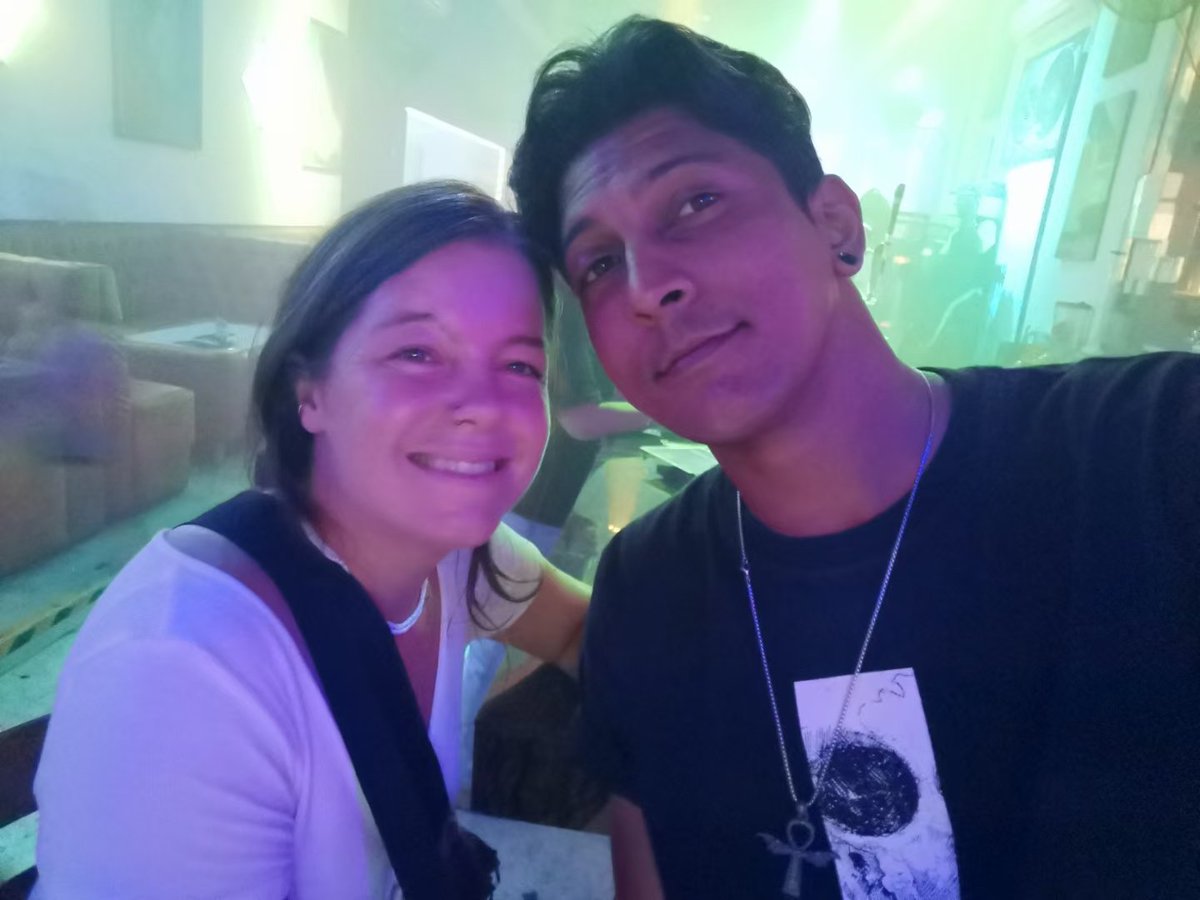 CainCaino's tweet photo. Sometimes I wonder when we would meet again 😊 https://t.co/Q8GAJtj7dj