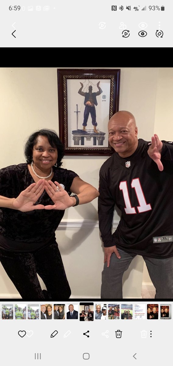 Craig Owens tweet media