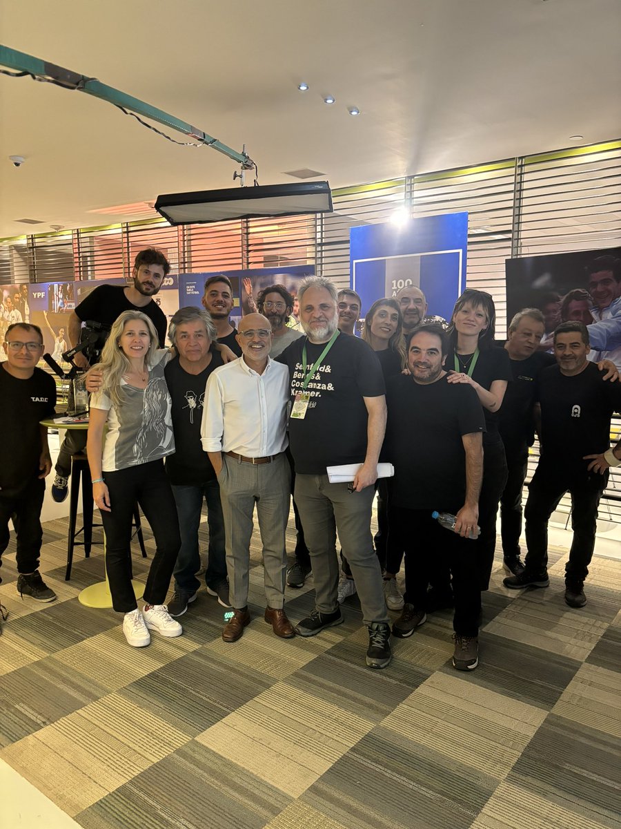 Un nuevo fin de rodaje. Última grabación de Protagonistas, 100 años de una pasión, con <a href="/daniarcucci/">Daniel Arcucci</a>. Hermoso proyecto junto a <a href="/YPFoficial/">ypfoficial</a> para <a href="/canaldeportv/">DEPORTV</a>.