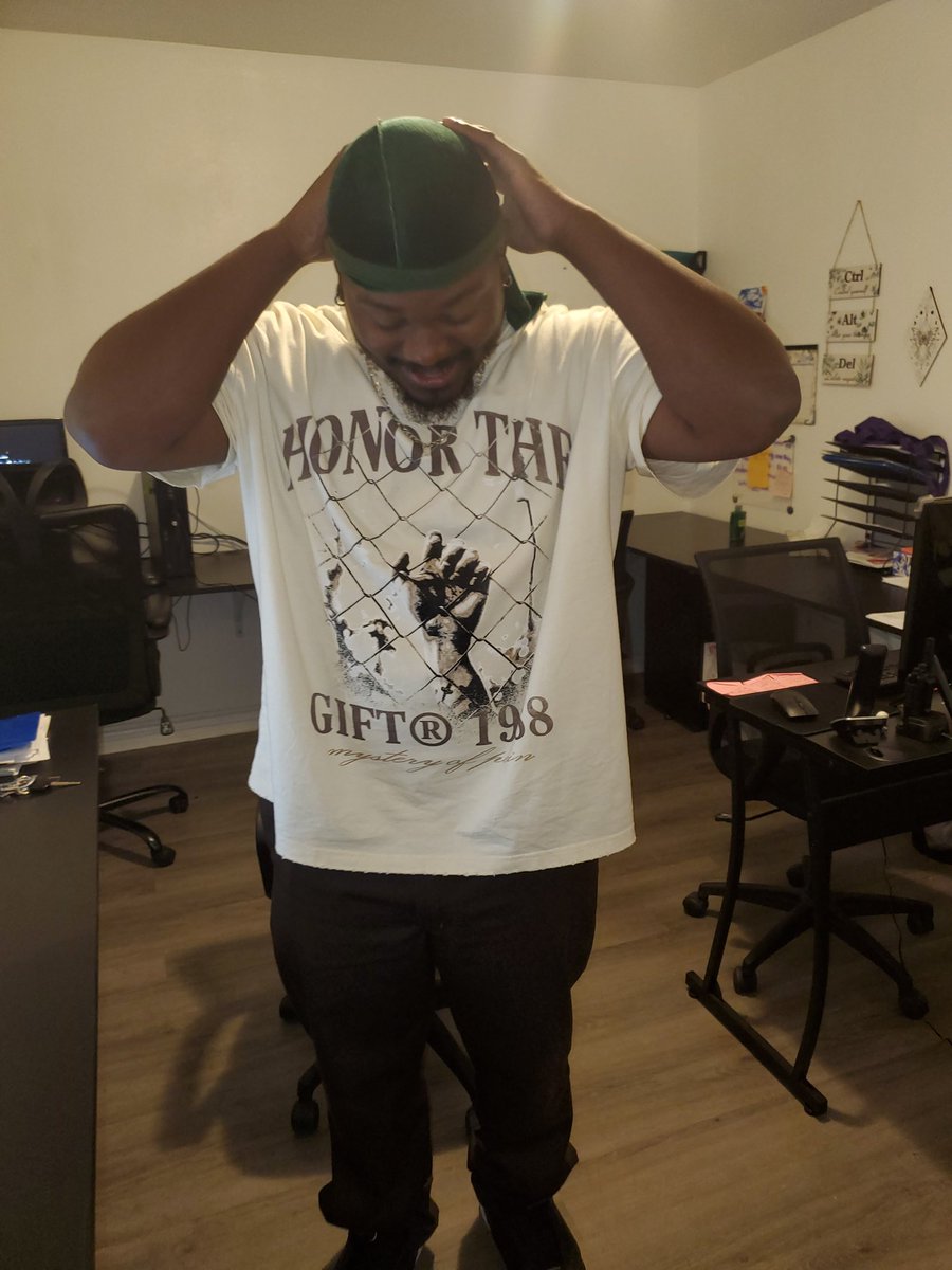 JakeWallo's tweet photo. @honorthegiftco @TheWestWolfPod The wife laced me for my Bday lol Honor what you've been Given 👊🏿 https://t.co/uvow0CSwBF