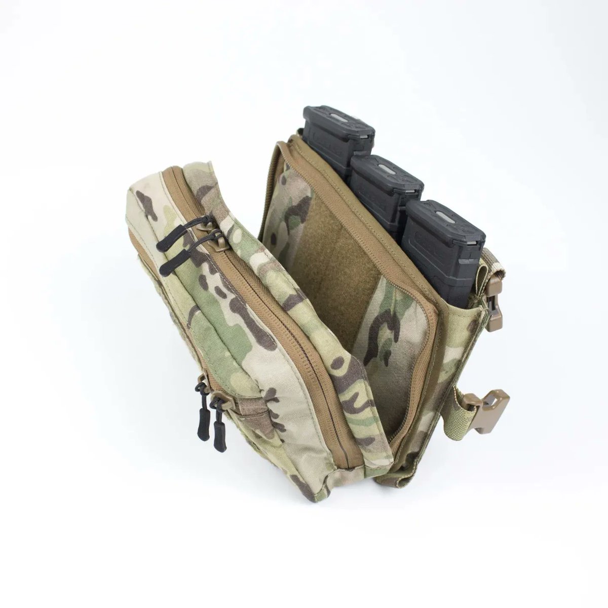 wendigo_works's tweet photo. The MRC (merc)Micro Rig is a hybrid chest pack and micro rig. Small and compact yet able to carry a ton of gear.
Includes-
-Mesh Harness
-3 slot elastic AR mag insert
Available now.
#WendigoWorksGear #MadeInUtah #MadeInTheUSA #HauntTheWoods https://t.co/m8bsakpbMq