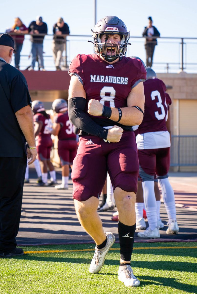 True Sophmore season 🏈
1. Jason Walker 
2. 6’3 230 DE/LS 
3. Antelope Valley College 
4. hudl.com/v/2MaPHt
hudl.com/v/2JuYZu5 #JucoProduct #dirtmade <a href="/JuCoFootballACE/">JuCo Football Forer</a> <a href="/JUCOFFrenzy/">JUCO Football Frenzy</a> <a href="/DRRJuCoProspect/">DRRJuCo 2.0</a> <a href="/DRRJuCo_Cali/">DRRJuCo_Cali🐻</a> <a href="/GridironRR/">GridironRR</a> <a href="/jucomadefb/">jucomadefootball</a> <a href="/scfafootball/">Southern California Football Association</a>