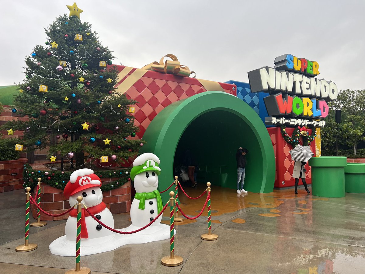 kamutaroo_ooo's tweet photo. マリオエリア冬仕様
#USJファン https://t.co/8ANqHJowq4