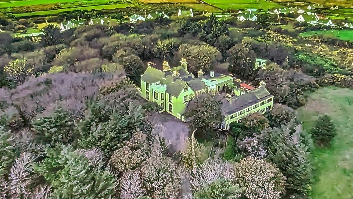 Francis_Lee_97's tweet image. What else to do at 1.30AM but to watch the latest episode of #SpookedIreland 😁 with, as always, a lovely large whisky 🥃

@chrisfleming91
@_EvelynHollow
@VogueWilliams
@Haunt3dScotland