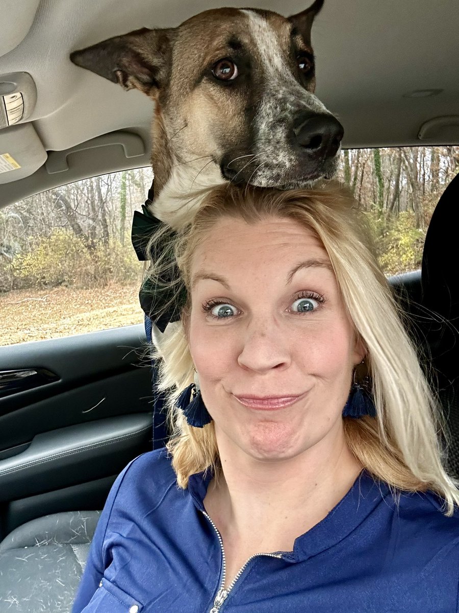 How were family photos? If this pic shows up on my Christmas card, then you’ll know. 🙈🤦🏼‍♀️🙄😵‍💫🤣❤️🐶 #josiebug