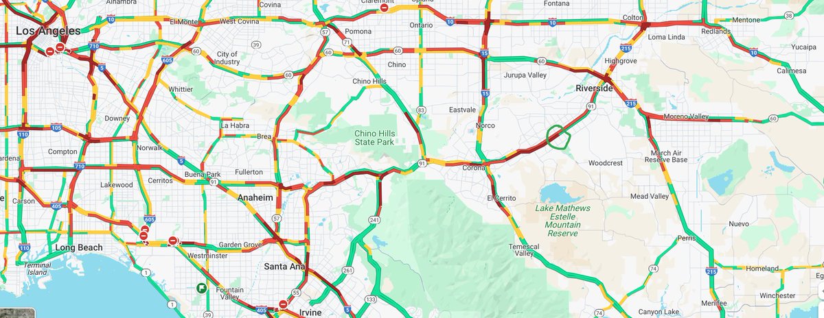 AngelOfTraffic's tweet photo. #Riverside 91 EB at VanBuren: ALL LANES CLOSED due to a fatal wreck & ongoing investigation. Traffic diverted off at Van Buren. Overall slowing from the 110. ALT: Magnolia Ave or the 60. @ConwayShow #traffic #crash #jammed #slowdrive https://t.co/cOZrwbQlLv
