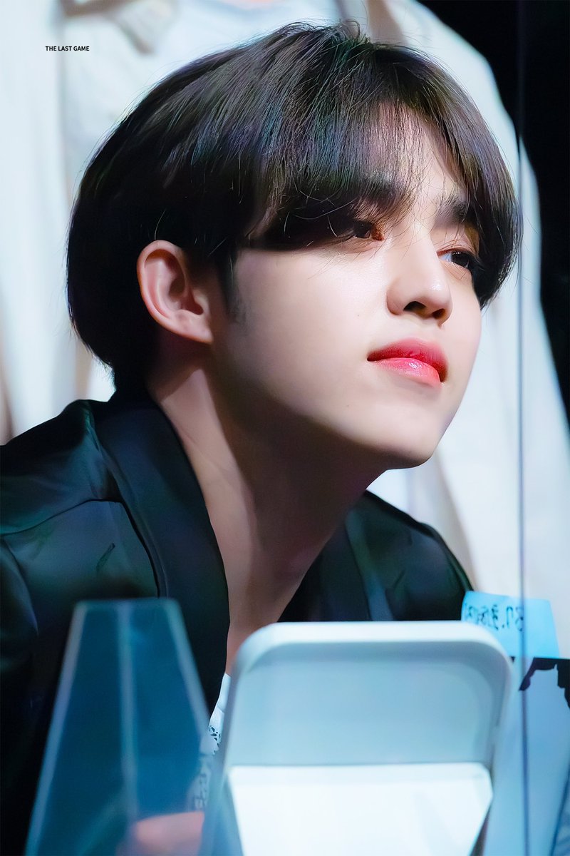 #새싹은_광합성중

쫀점심입니다✨
오늘 꿈에 쿱스가 나왔어요-! 역시 우리총괄리더.. 꿈에서도 어른미 뿜뿜이었어요🤍
날씨가 너무 춥네요🥶 오늘만 지나면 또 괜찮아진다니 다들 따숩게 입고 외출하세요🫶🏻

오늘도 모든 트친분들의 하루를 응원해요💖