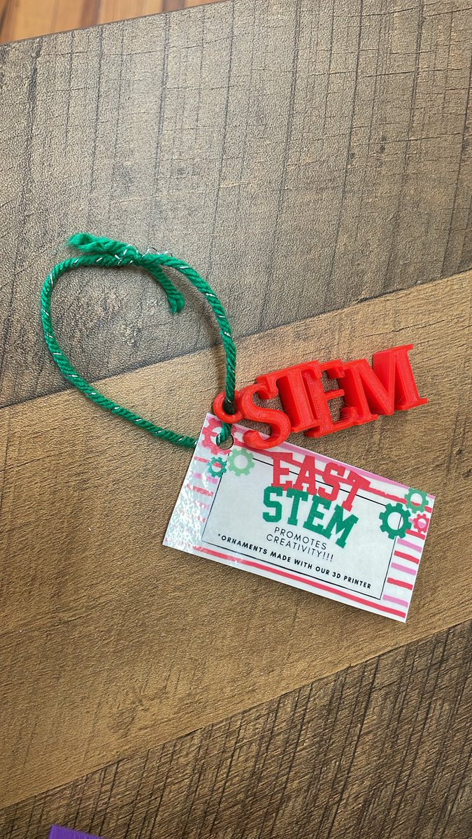 Jenn_Tidwell17's tweet photo. 3D printing is in full swing in STEM! It never hurts to spread a little Christmas cheer! Our STEM students would love to create one for you! #BE3D @EastElemCCS @wescullman https://t.co/HEyDENCsA1